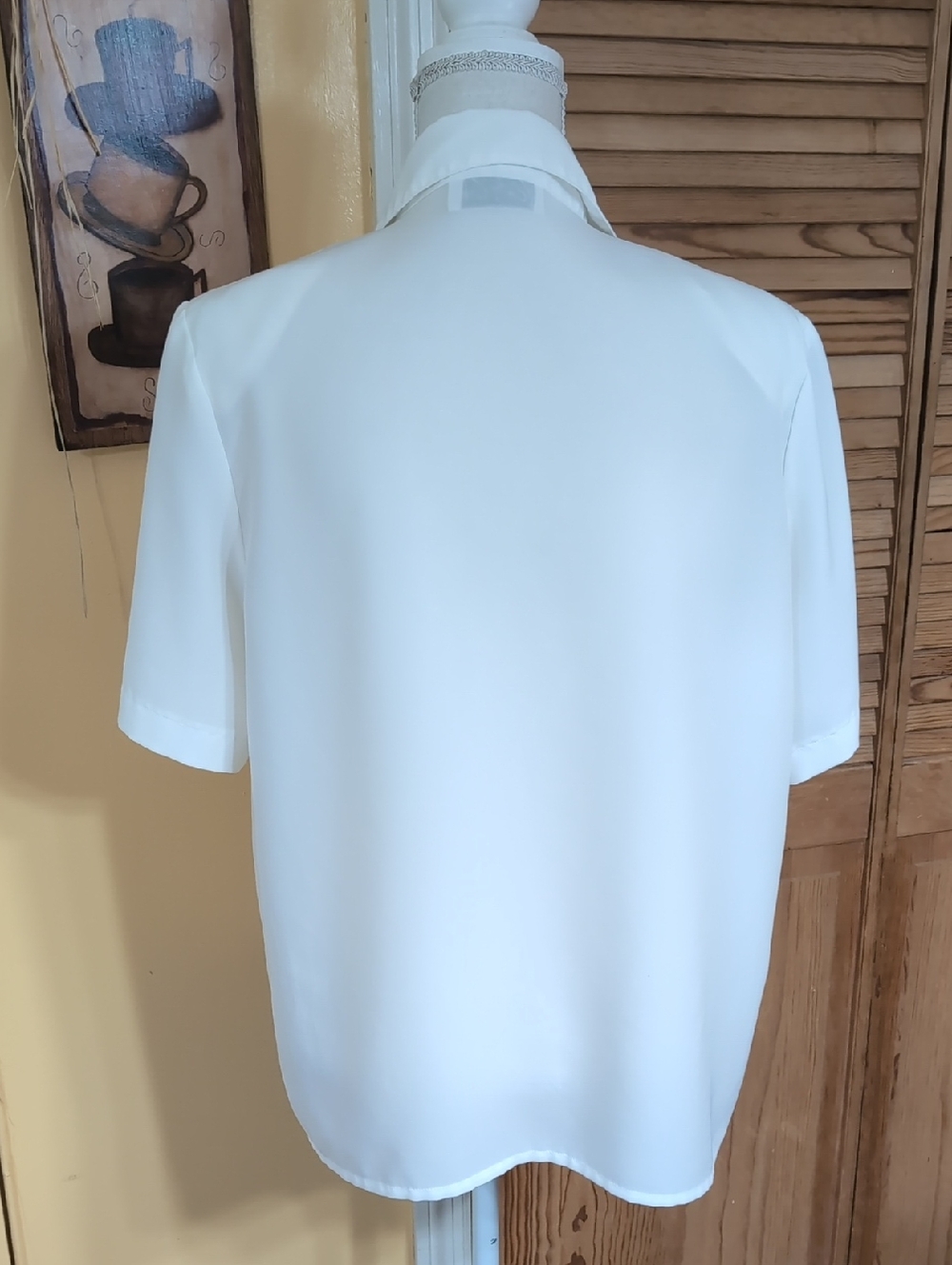 Vintage Kathy Che White Blouse Short Sleeves Gorgeous Gold Buttons 12 L - Picture 7 of 9
